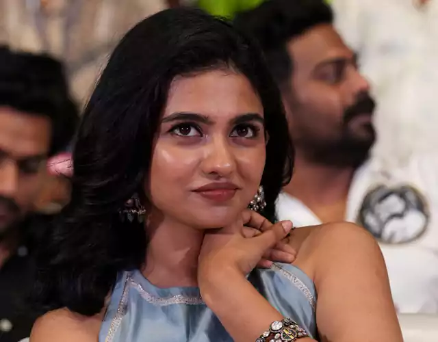 Mamitha Baiju Pictures